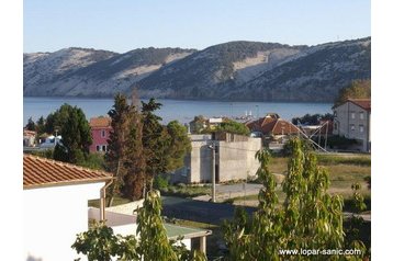 Pension de famille Lopar 3